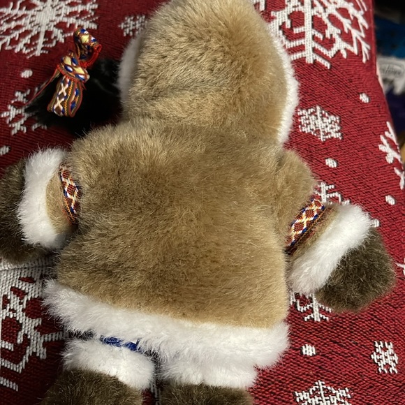 Artic Circle Alaskan Friends Eskimo 8" Soft Plush Doll with pom poms - Picture 5 of 5
